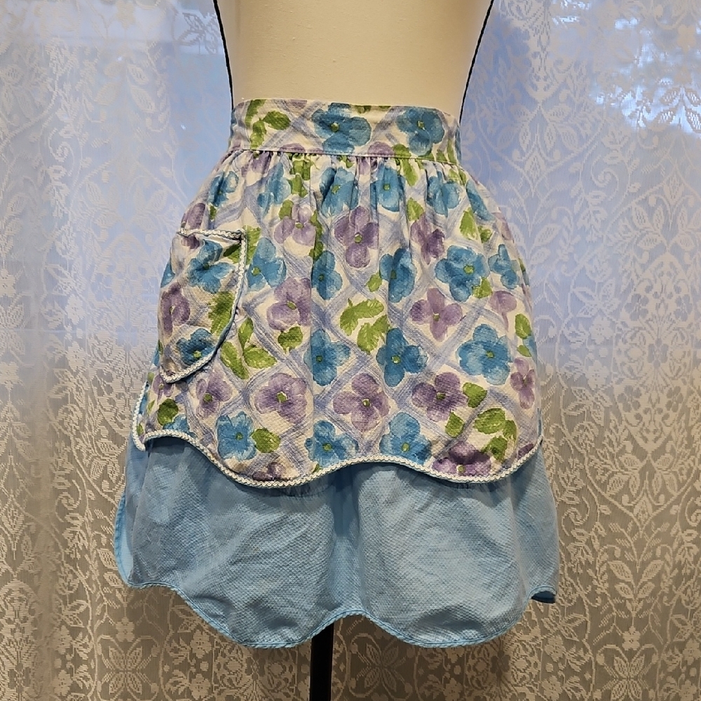Vintage Apron Reversable Handmade Pleated Pockets Blue Purple Green White
